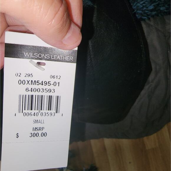 LA NOUVELLE RENAISSANCE. NWT WOMENS LEATHER MOTO JACKET - Picture 11 of 15